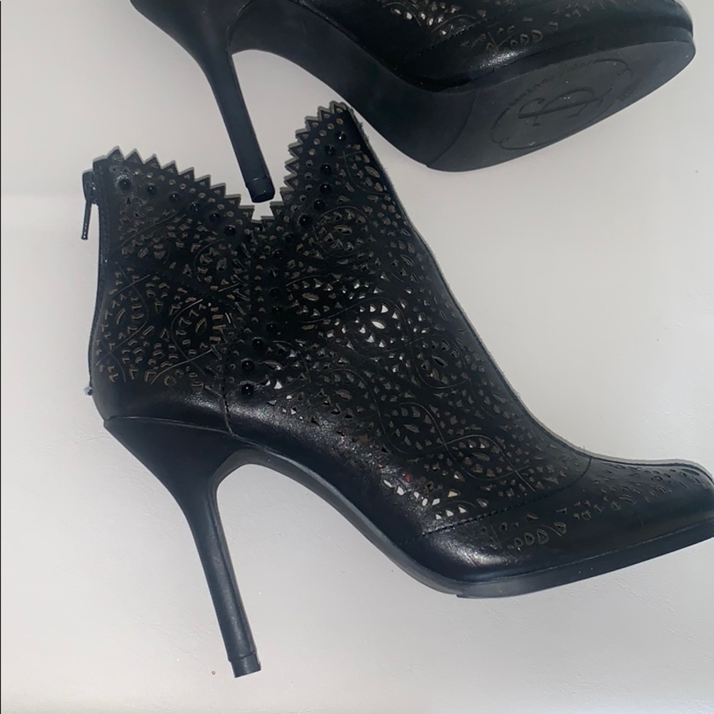 Juicy Couture Heels 8